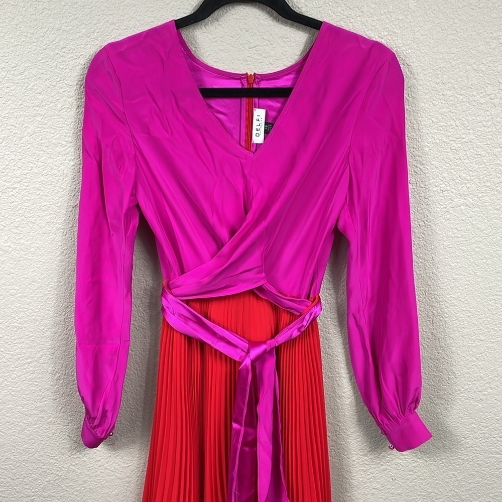 DELFI Collective Camille Dress Pink Red Long Sleeve Pleated Midi Sz XS - Picture 4 of 16